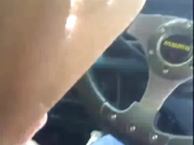 Peen mehe ilus seks õrna siira brünetiga. video seks mama
