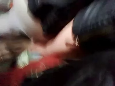 Denyuzhka jaoks vdo seks müüakse isegi sellist tagasihoidlikku pisyulkat ja see ei osutu isegi väga tagasihoidlikuks.