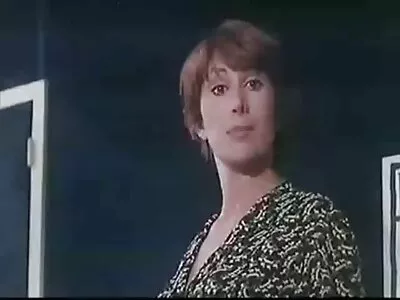 Ema ei seks video gratis ole selle vastu, et tema tütart tema juuresolekul keppitakse ja isegi vastupidi.