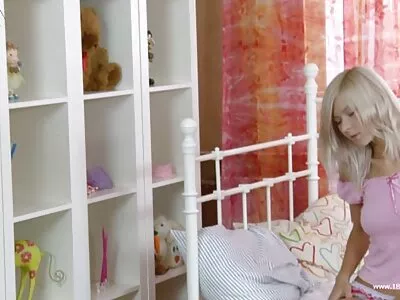 Küps naine väga pingul xxx erotik video kiisuga günekoloogi täielikul läbivaatusel.